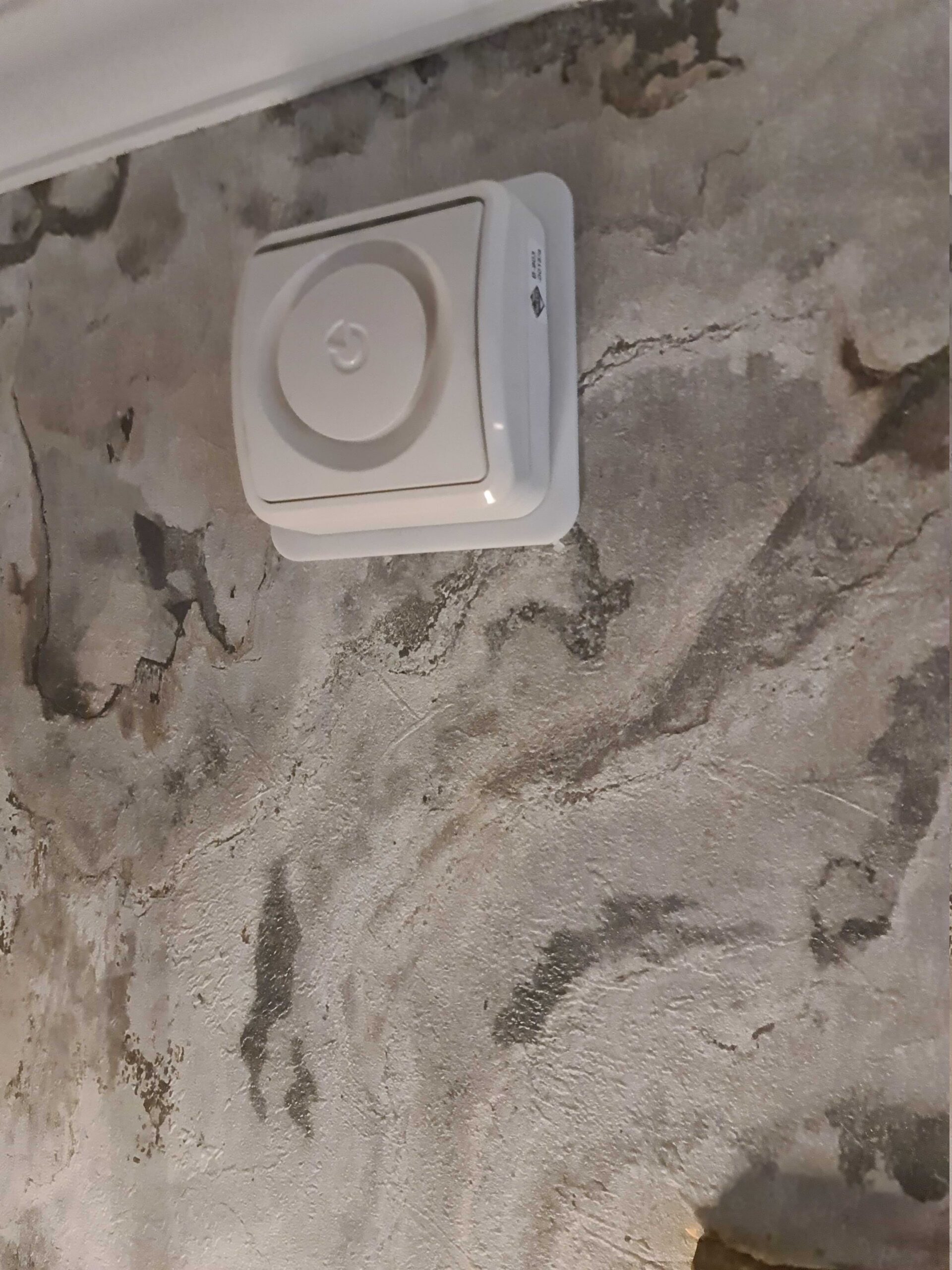 Backplate jablotron siren demo